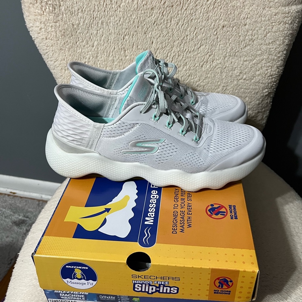 Womens Skechers Slip-ins GO WALK Massage Fit